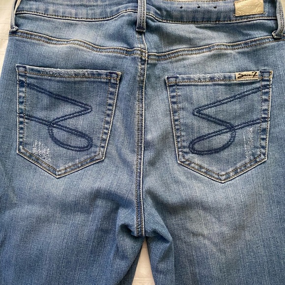 Seven7 jeans! Great condition!! - Picture 2 of 5
